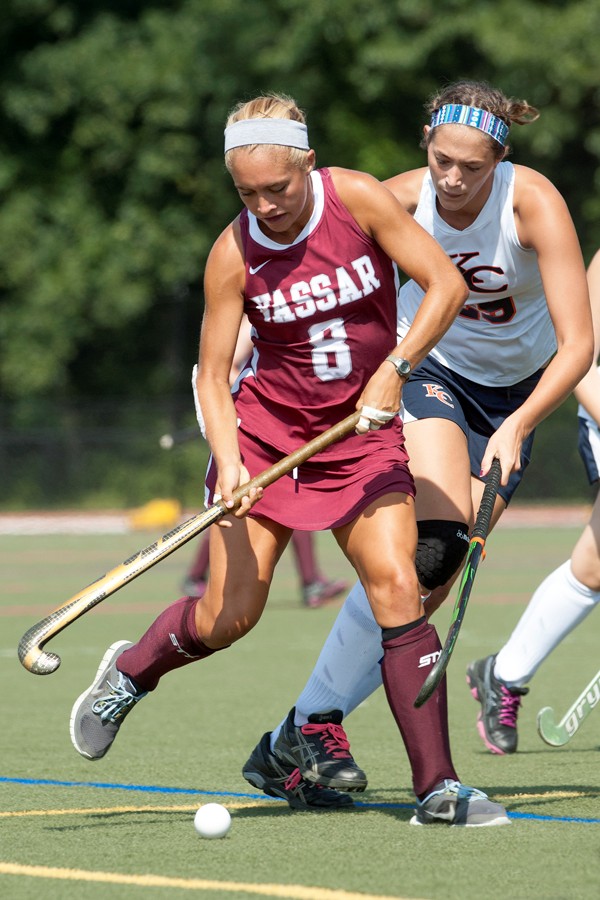 Dara Davis 2013 Field Hockey Vassar College Athletics