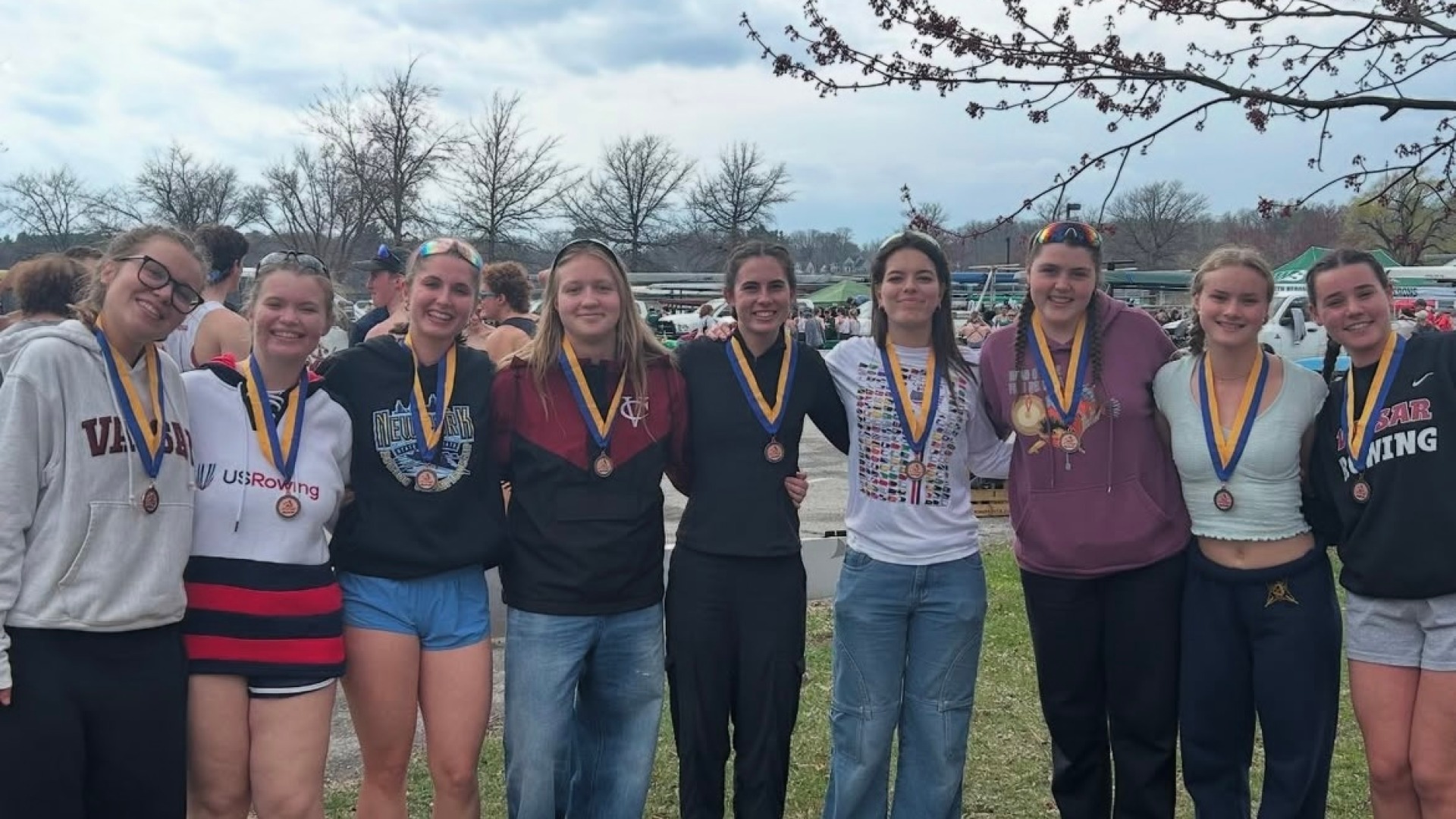 2025 Women's Rowing Bronze Medal