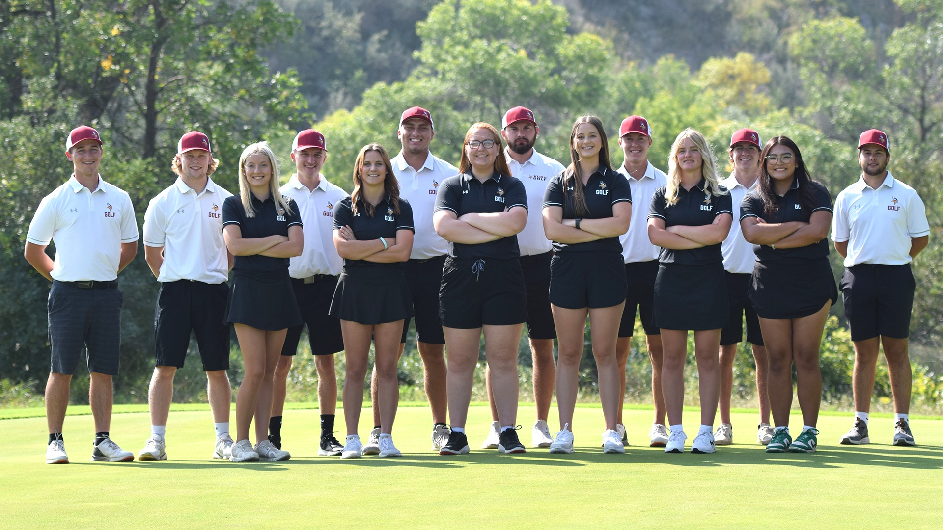 The 2023-24 VCSU Golf teams.