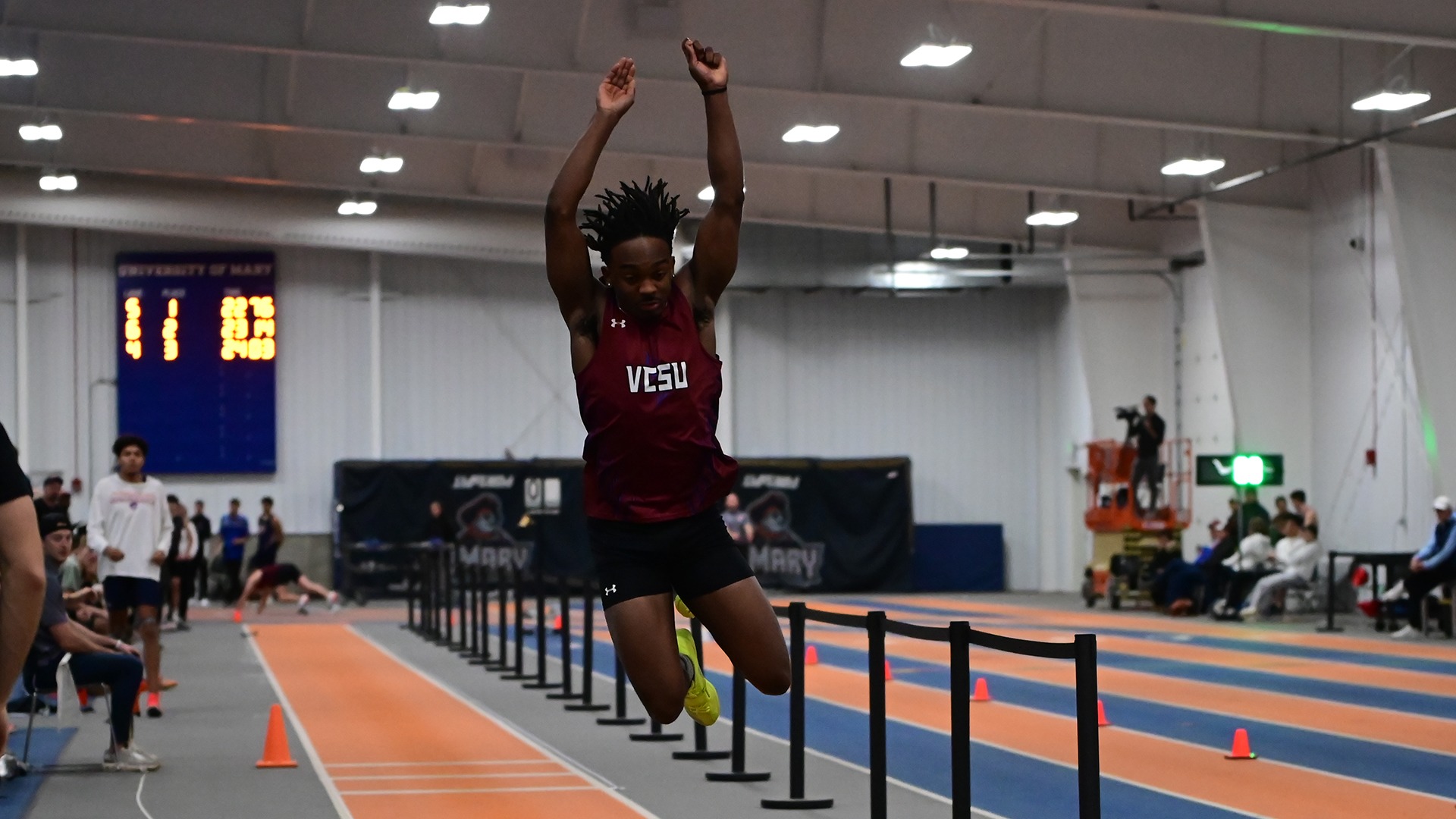 Cameron Champagnie triple jump