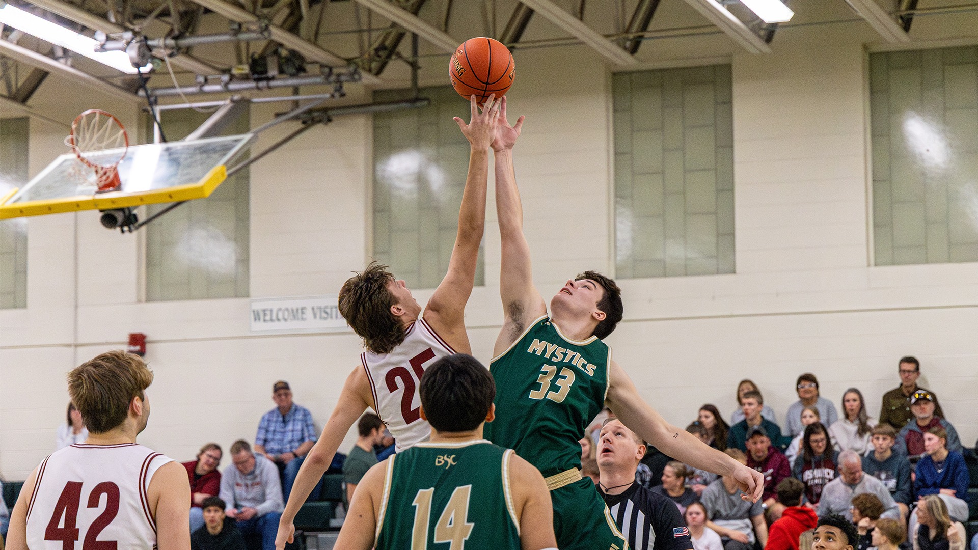 Vikings tipoff against BSC.