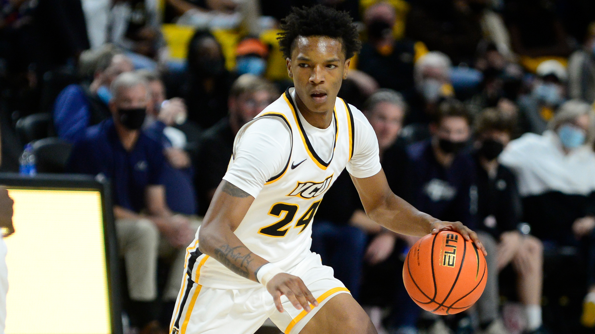 FAR FROM HOME, KERN ADAPTS QUICKLY, CRACKS VCU LINEUP - Virginia