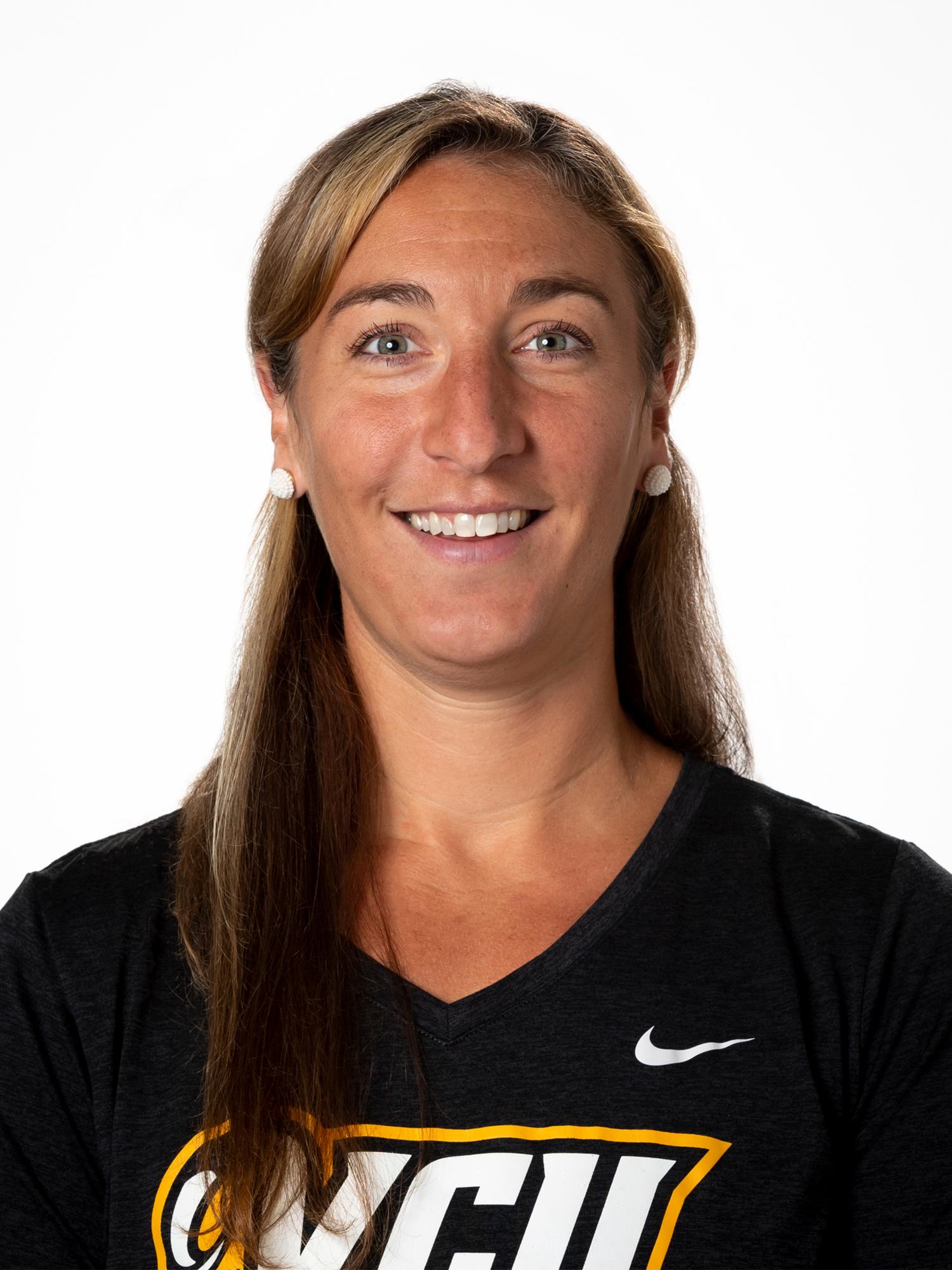 Maggie Chizmar Headshot