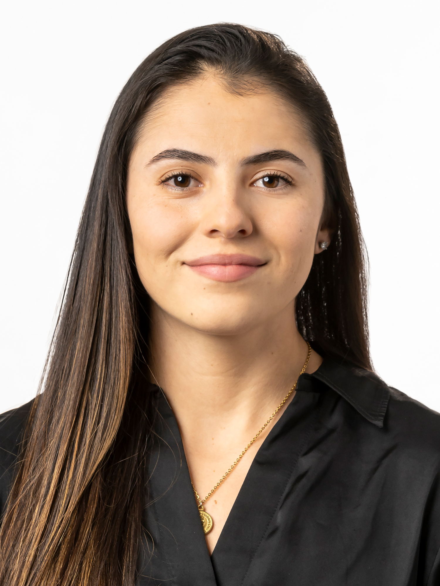 Victoria Saucedo Headshot for 2022-23