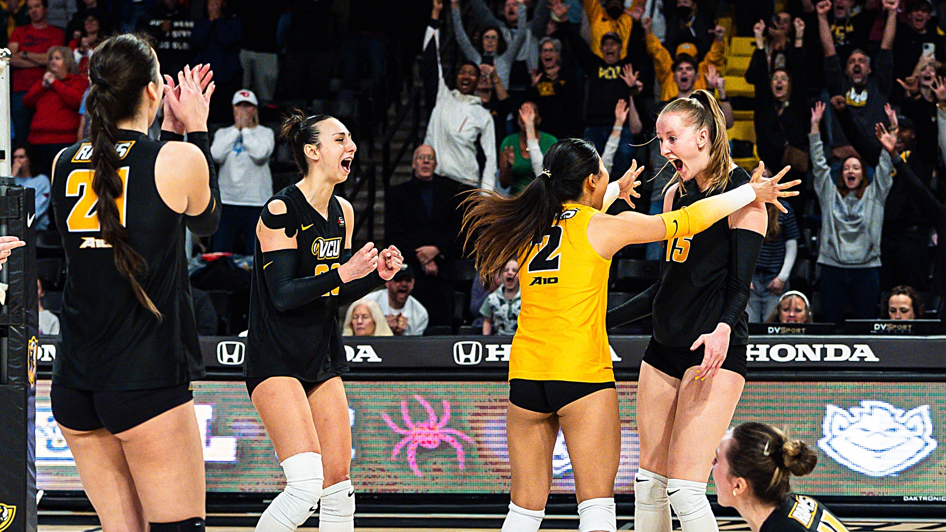 VCU celebrates A-10 semifinal win over Dayton
