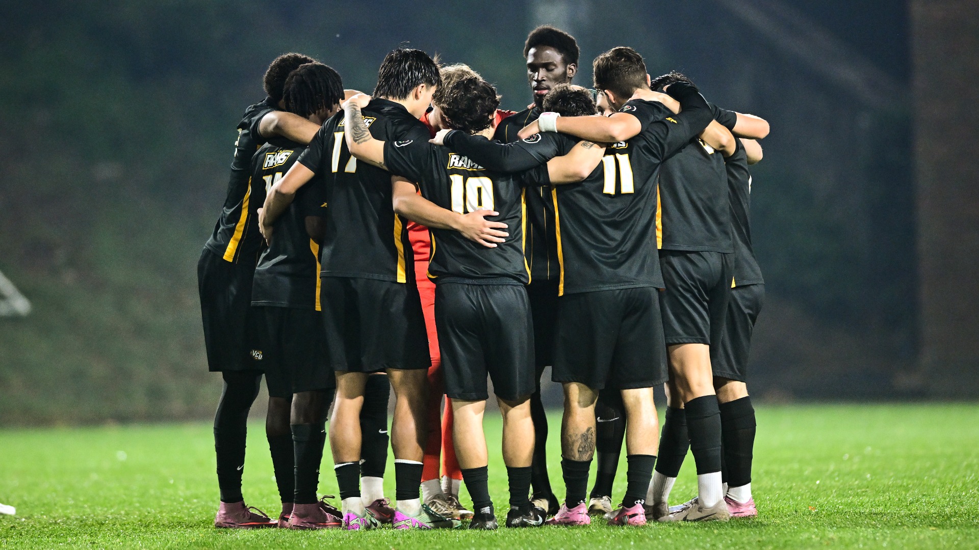 Rams Huddle before A10 Quarterfinal at Dayton