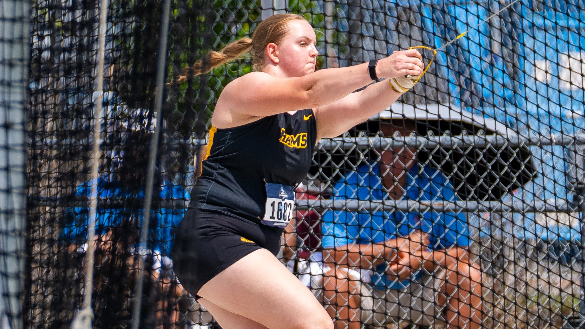Gudrun Hallgrimsdottir throws at NCAA East Region