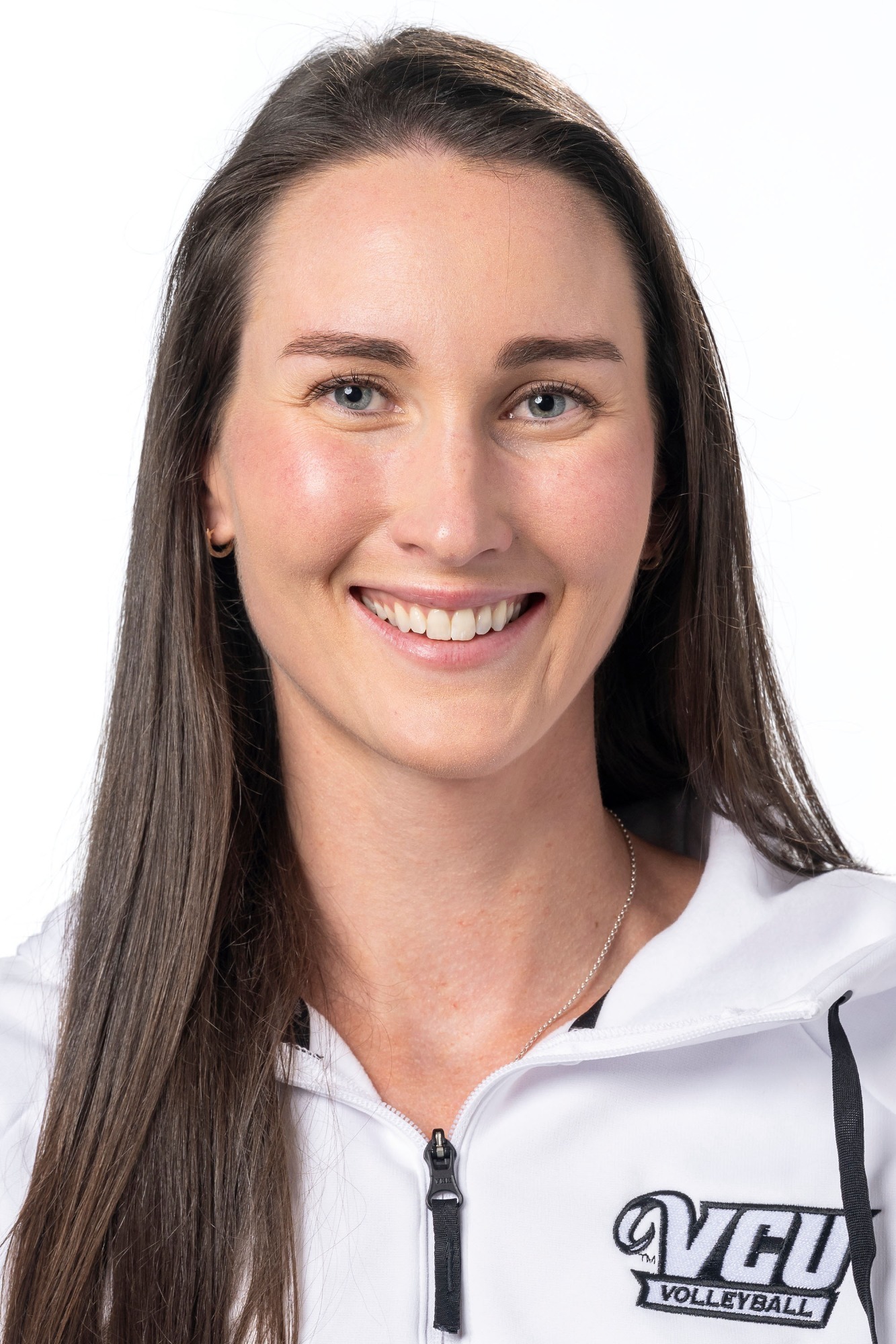 Janelle Barrineau Headshot 2025