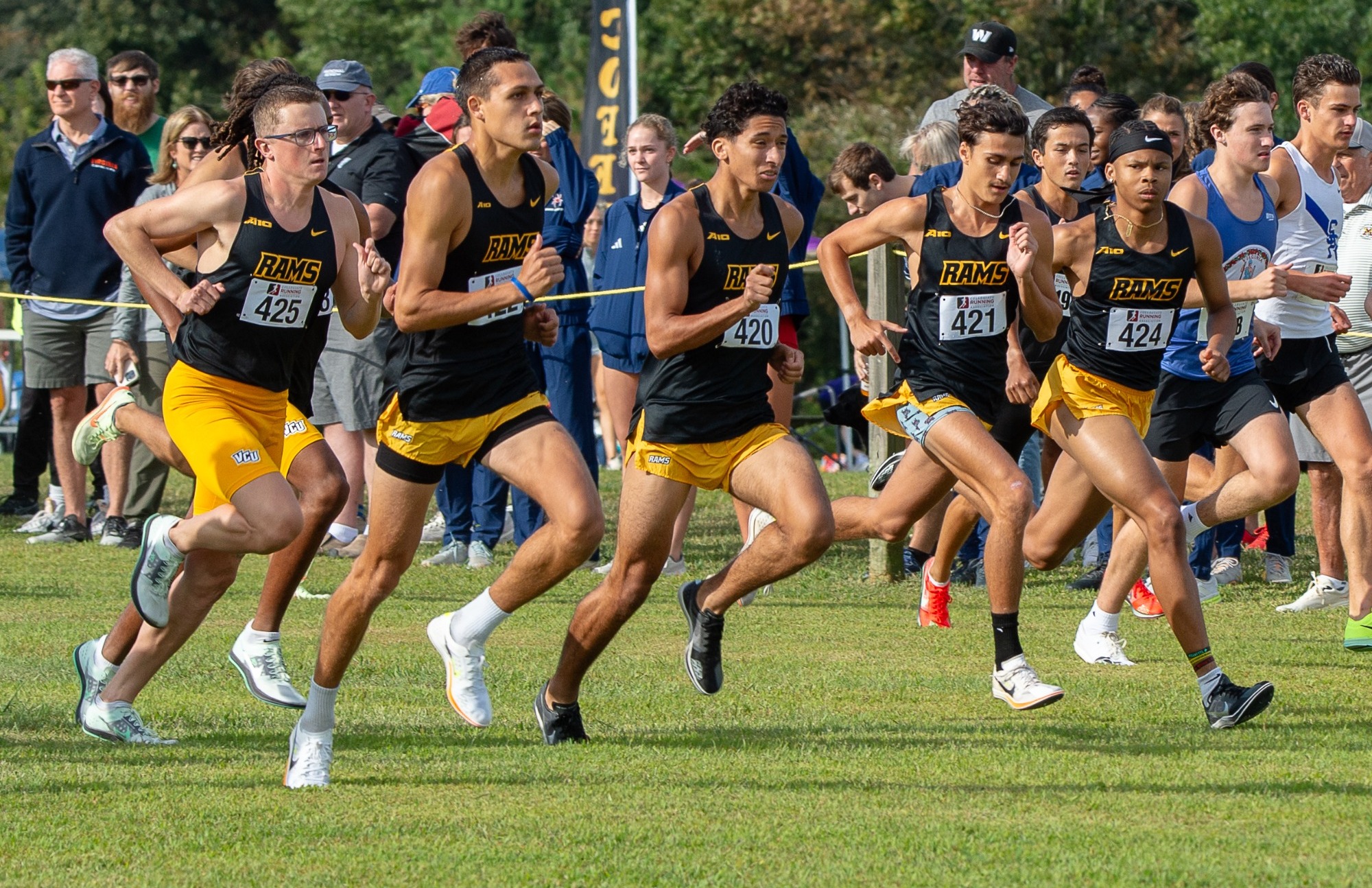 VCU Men's Cross Country Running Together