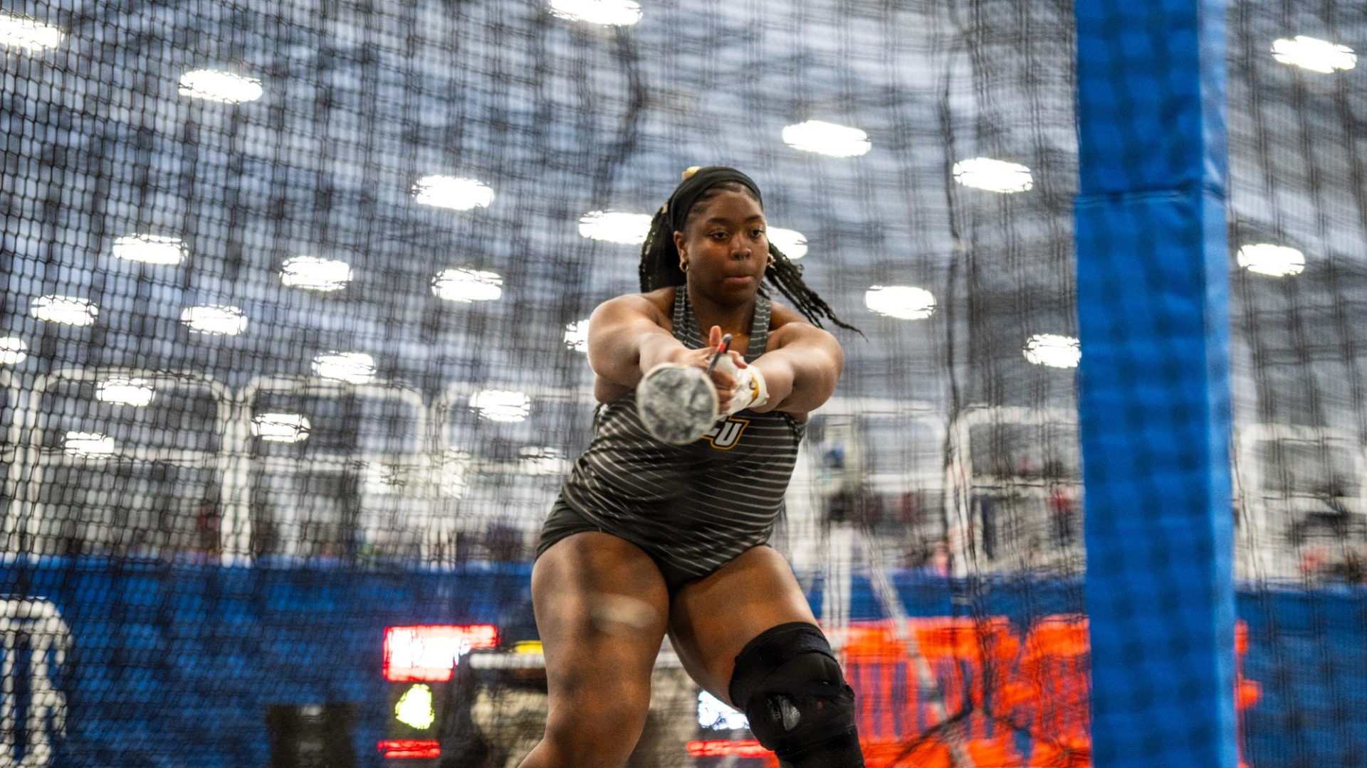 Desi Akaolia Throwing