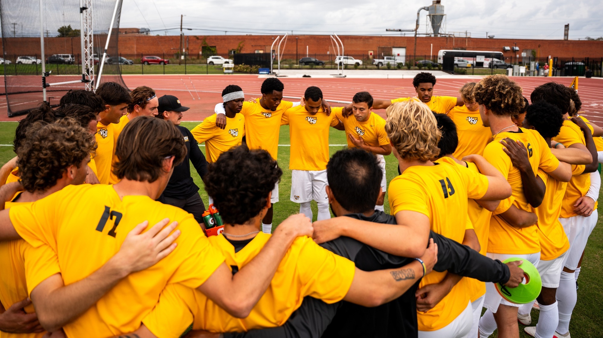 VCU Huddles Pre-game vs. Loyola Chicago