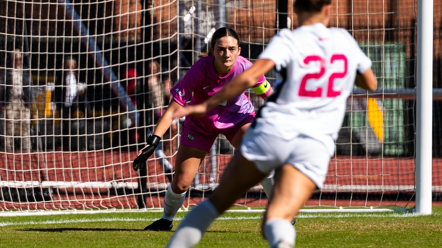 Mia Pongratz looks at Loyola attacker in clean sheet