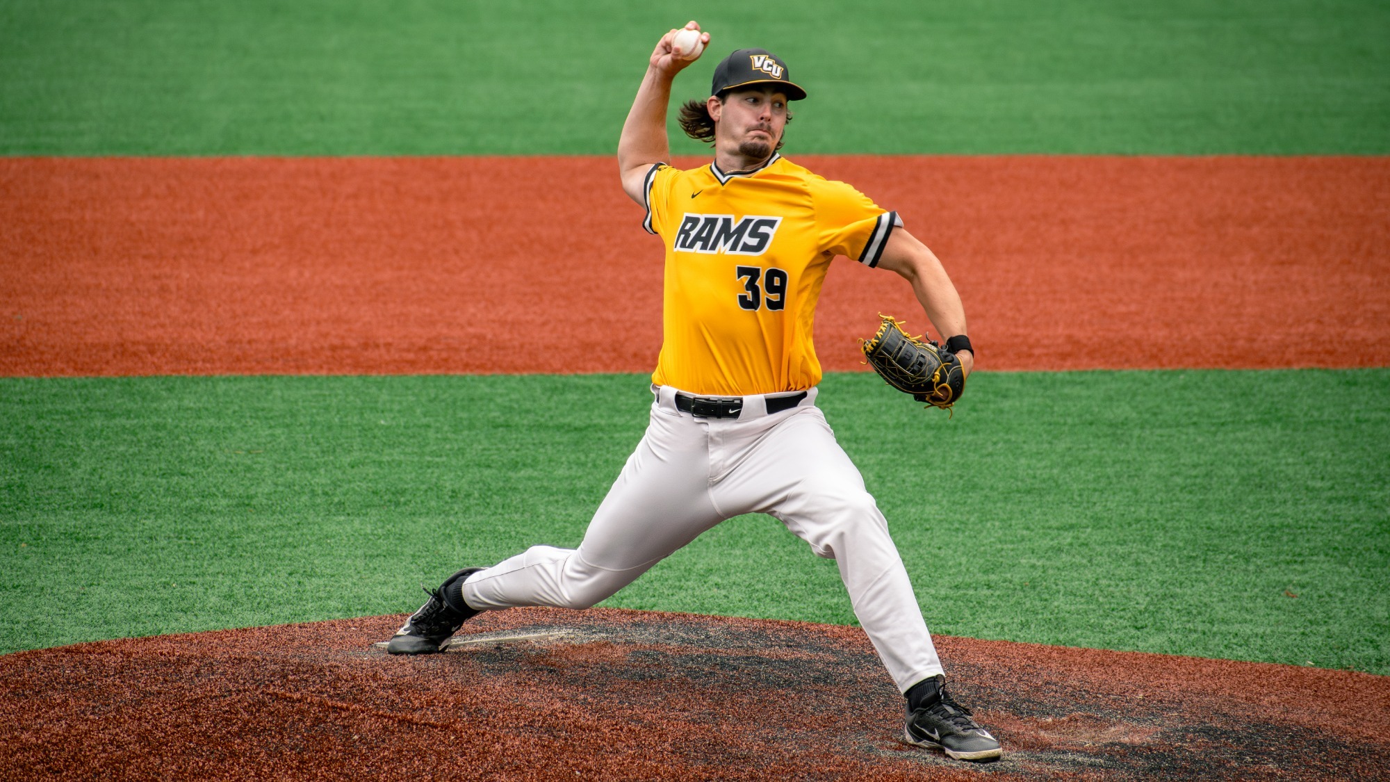 Zach Peters delivers pitch vs. Richmond