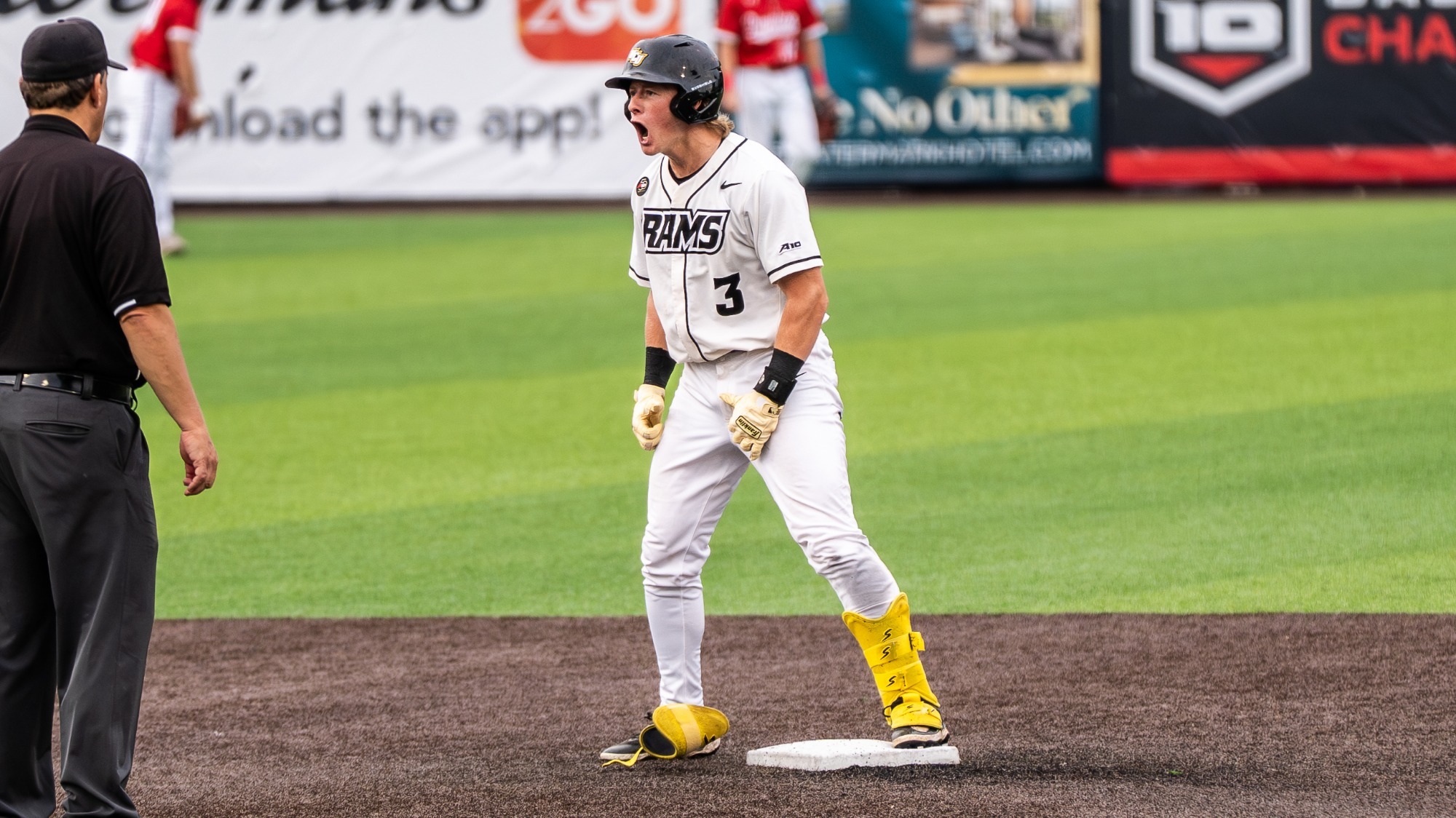 Nate Kirkpatrick celebrates game-tying double in A-10 Championship opener vs. Davidson