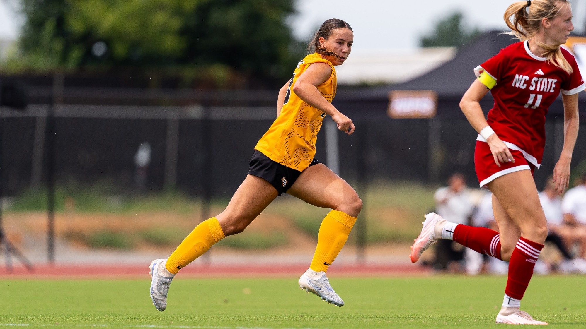 Jess Gotshall runs vs. NC State