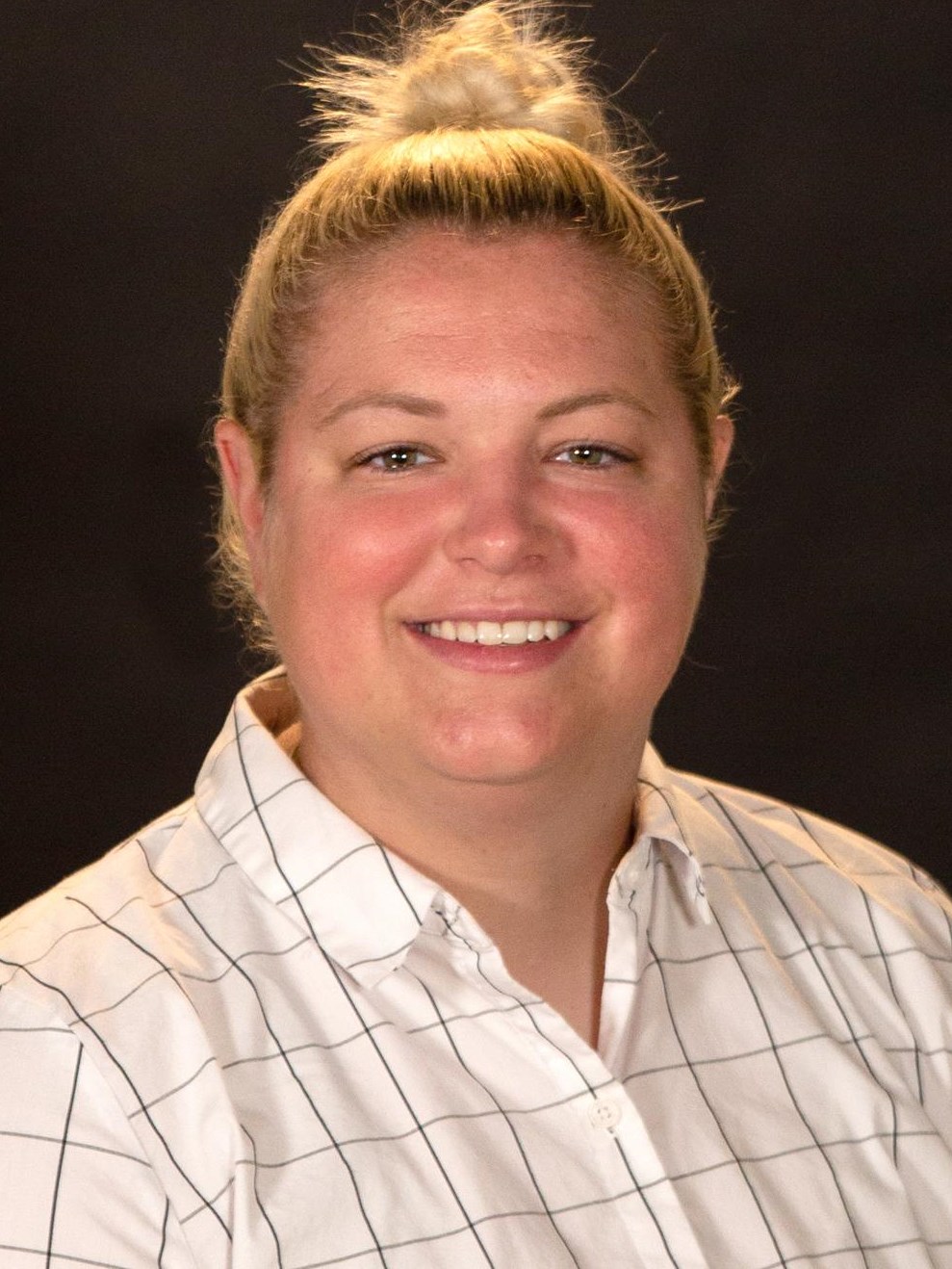 Amanda Jaskolski headshot