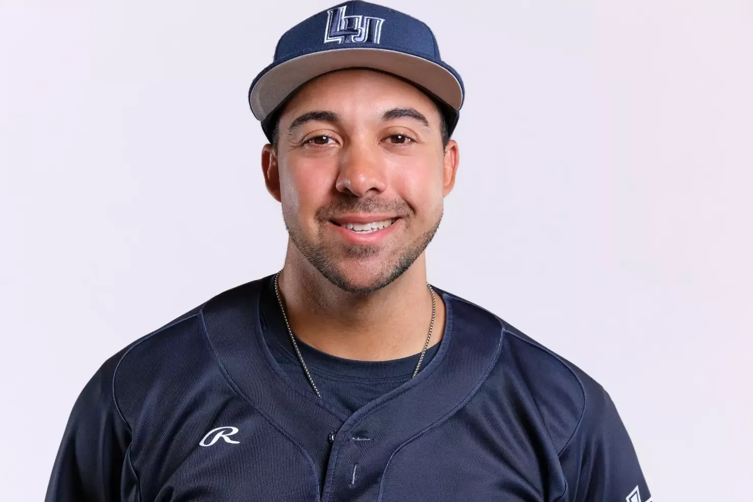 head shot of head coach trent whitcomb 