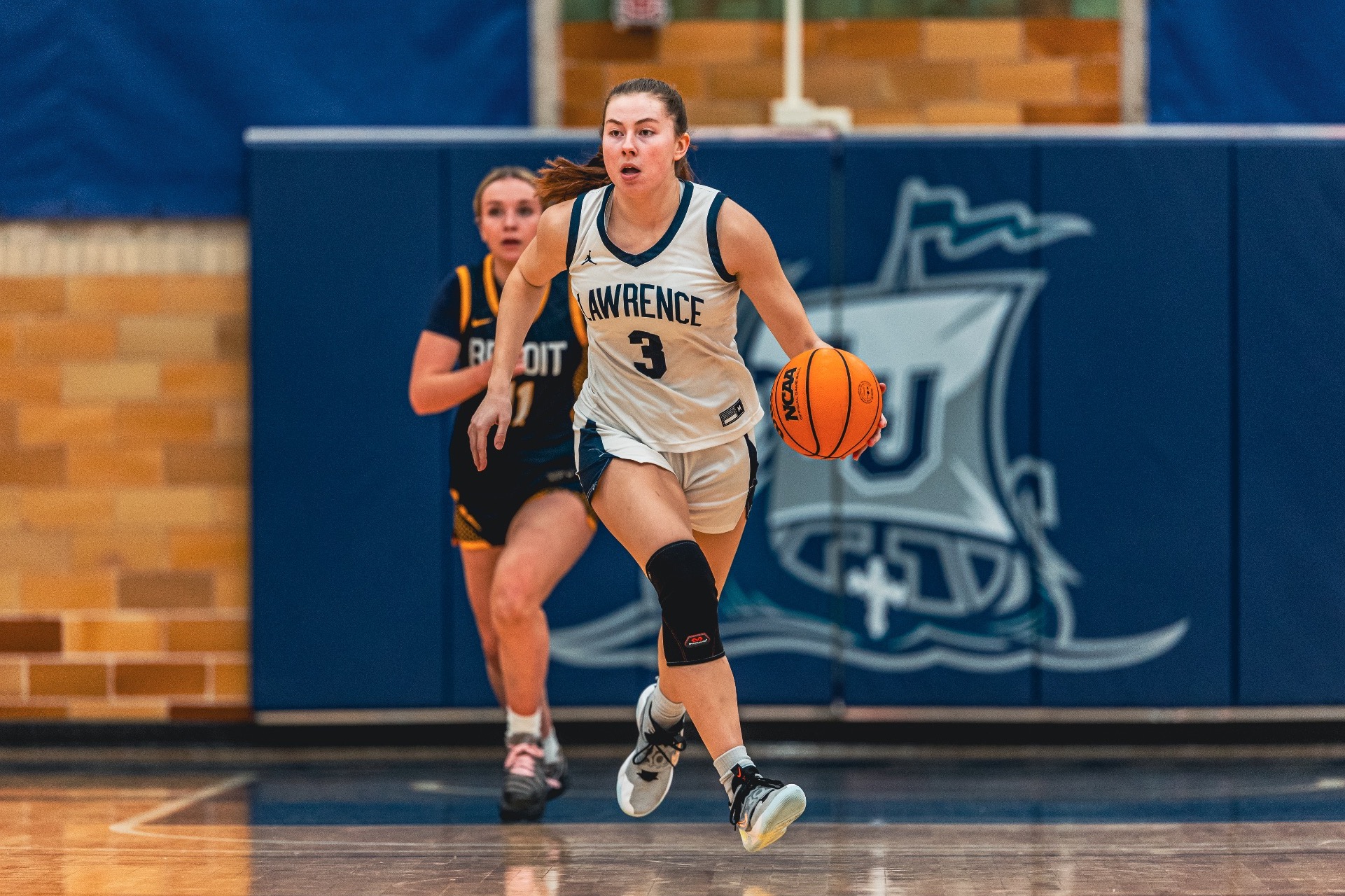 action shot of wbb Olivia Kesti 