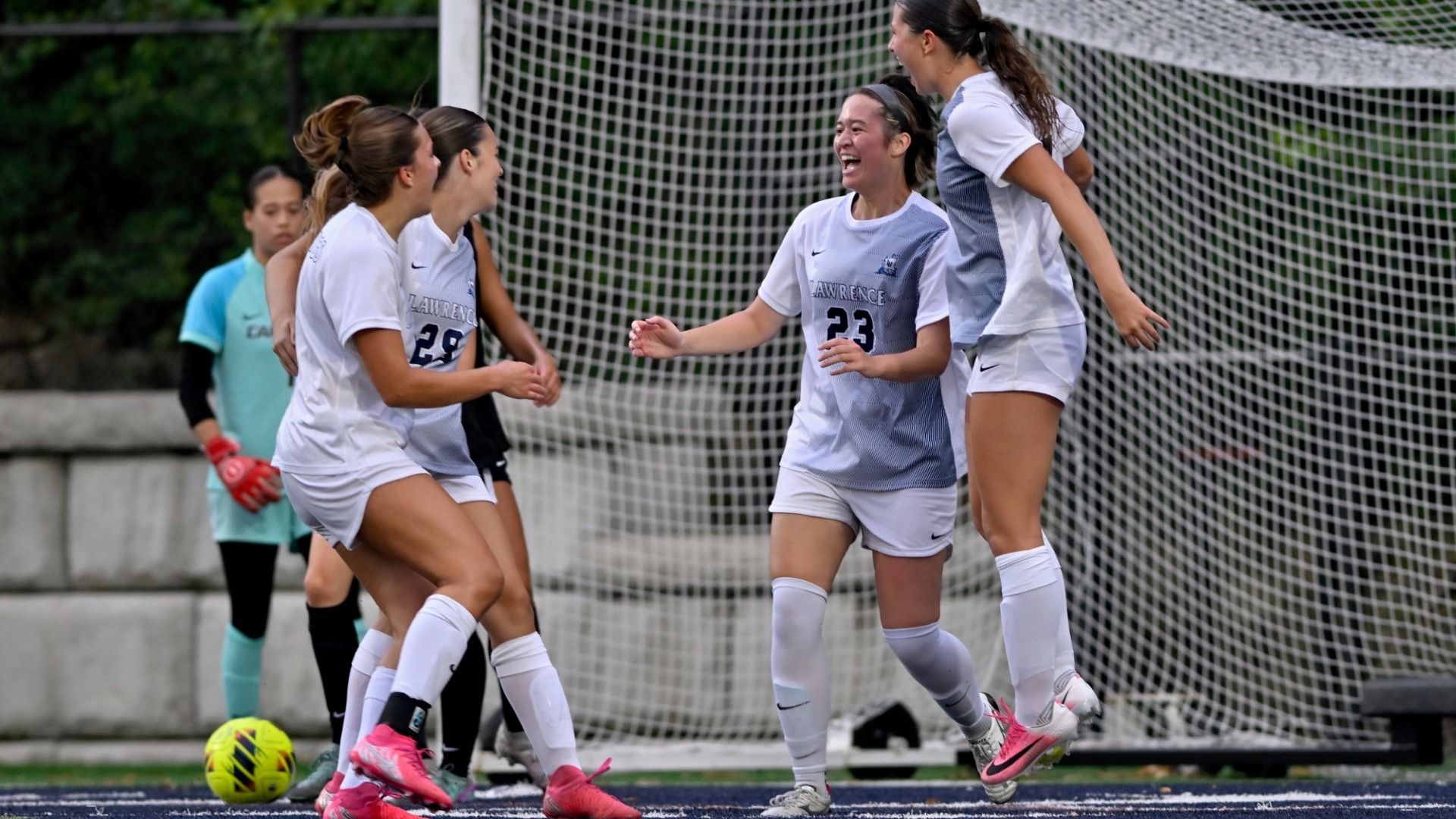 emi gril goal celebration
