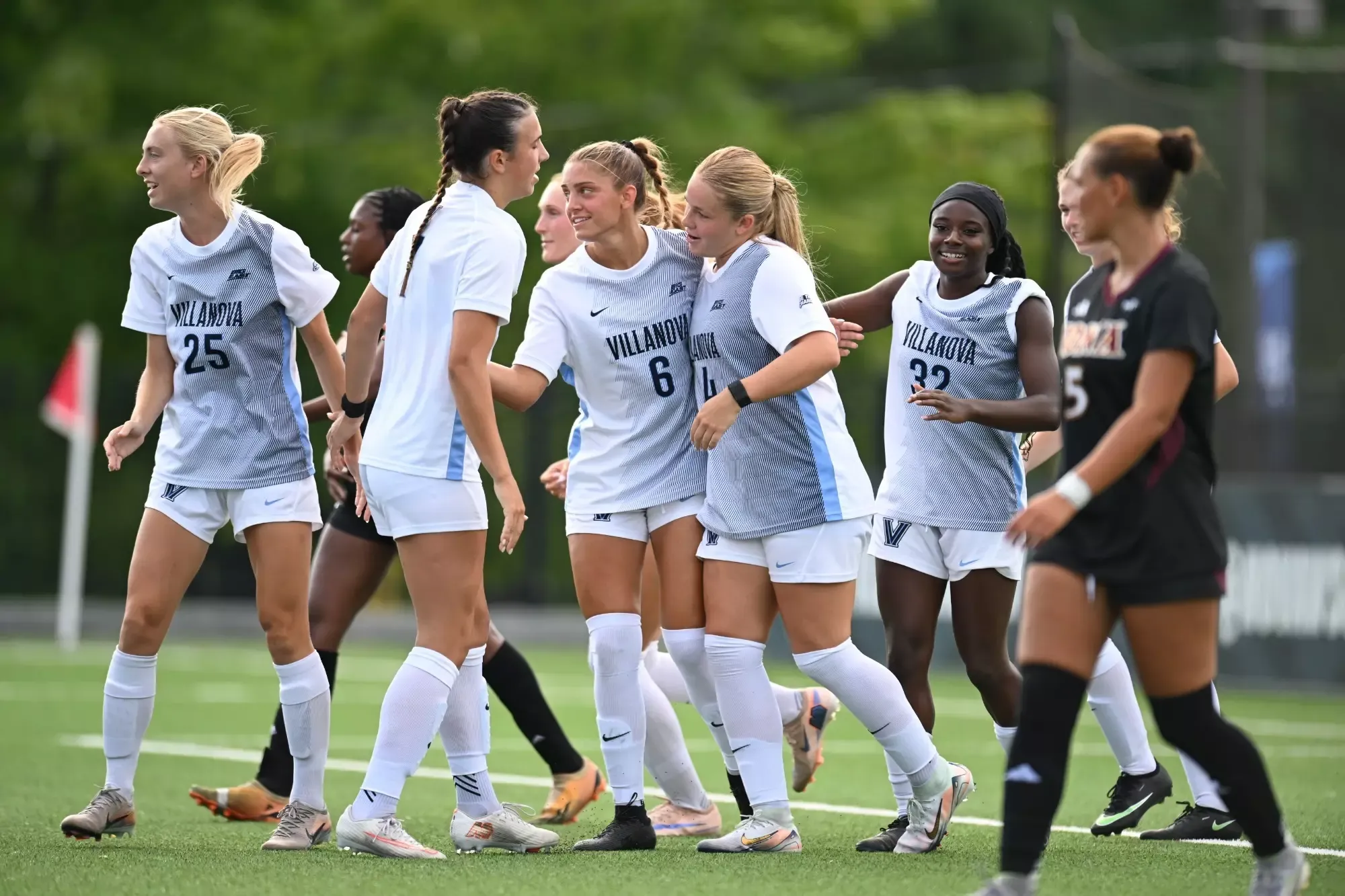 Women's Soccer Celebration vs Iona