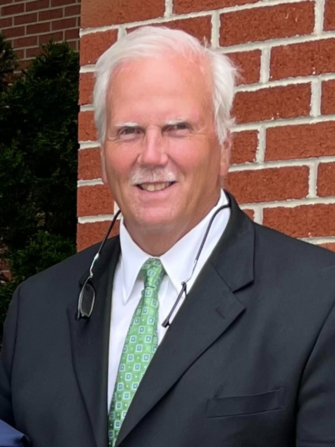 Garnet Manley Jr. Headshot 