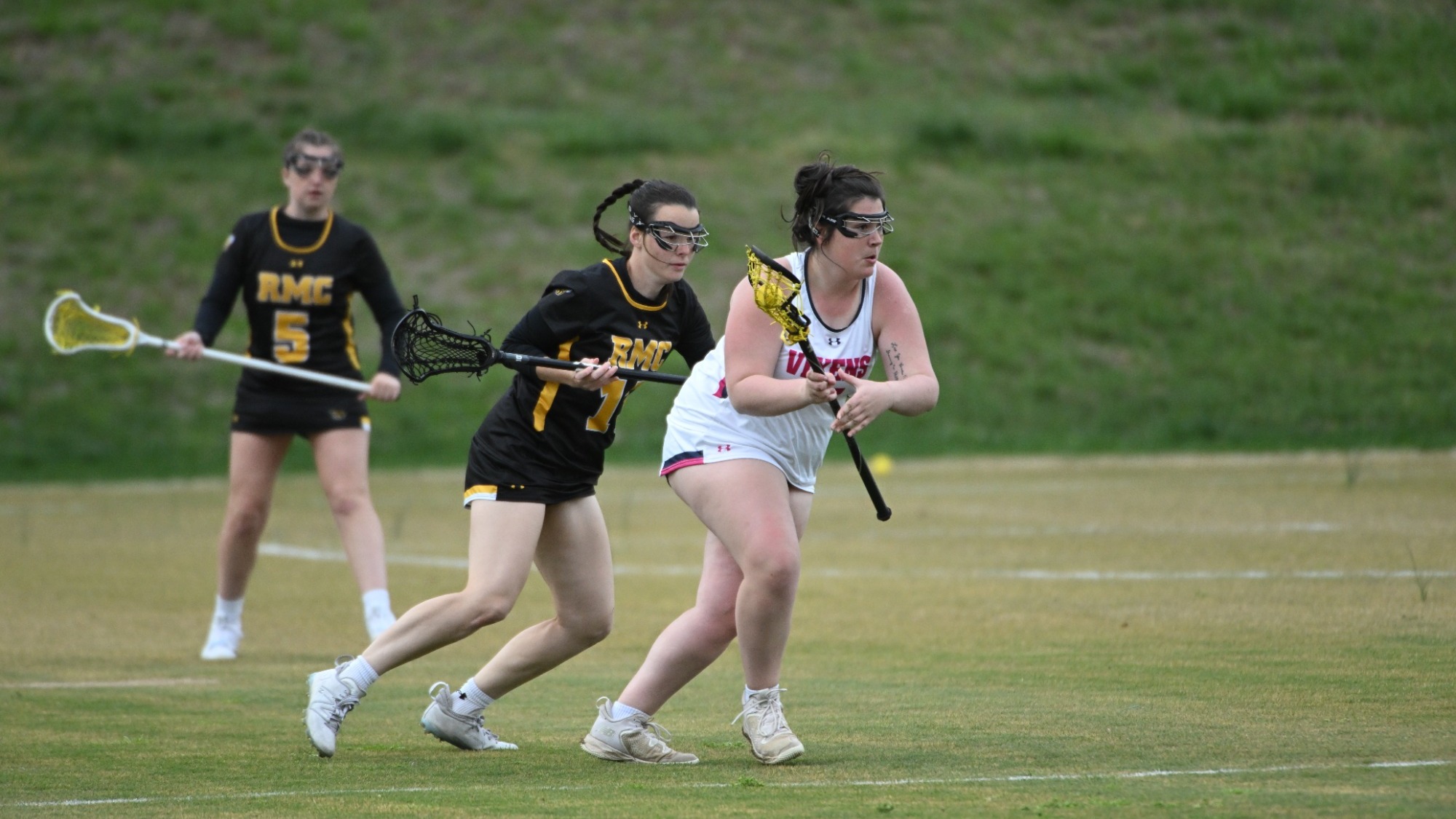 Valen Foster Action Shot 24-25