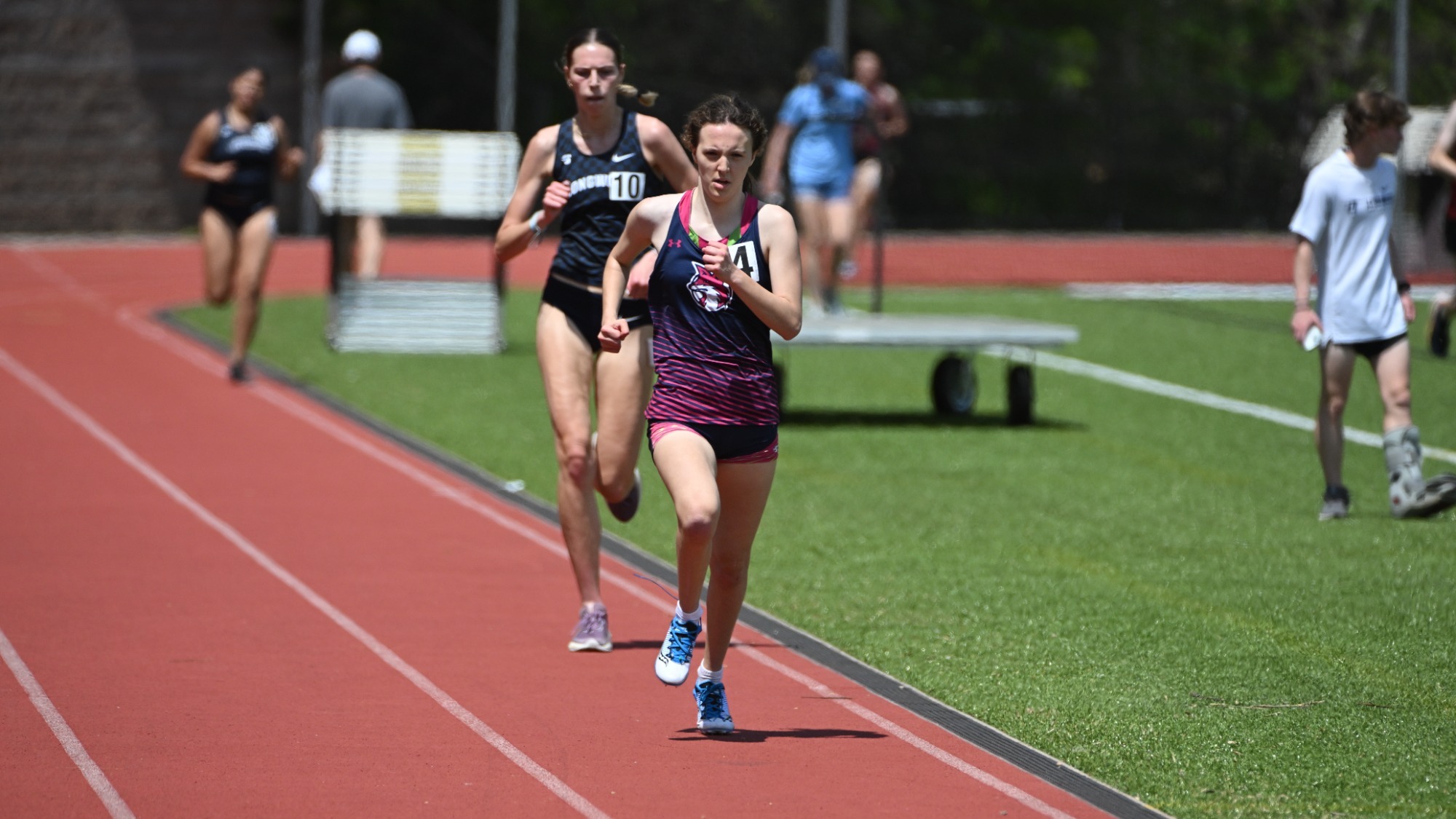 Mia Viccora Action Shot 24-25