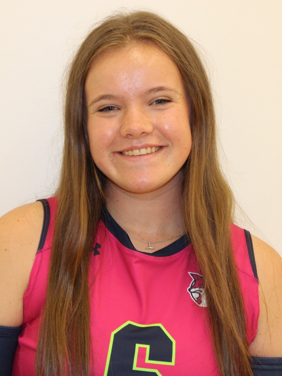 Makena Huewe Headshot 25-26