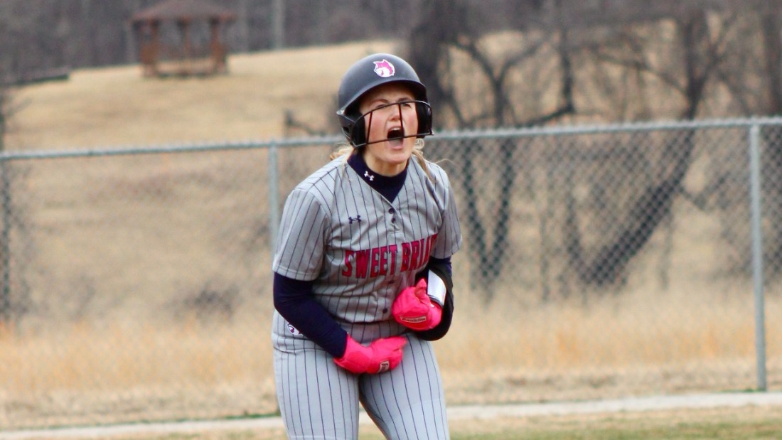 Sophia Peterson SB Action Shot 25-26