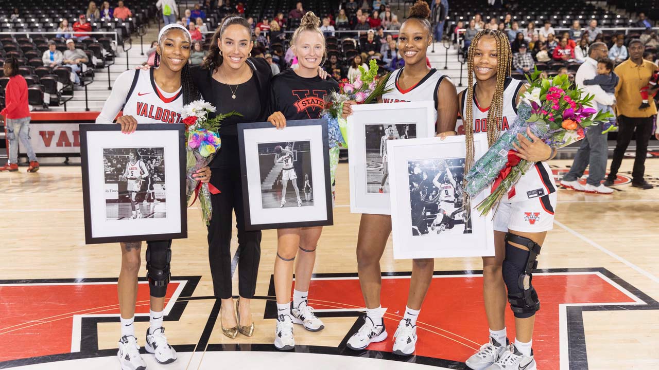 Martin’s CareerHigh Sparks Lady Blazers to Senior Day Victory
