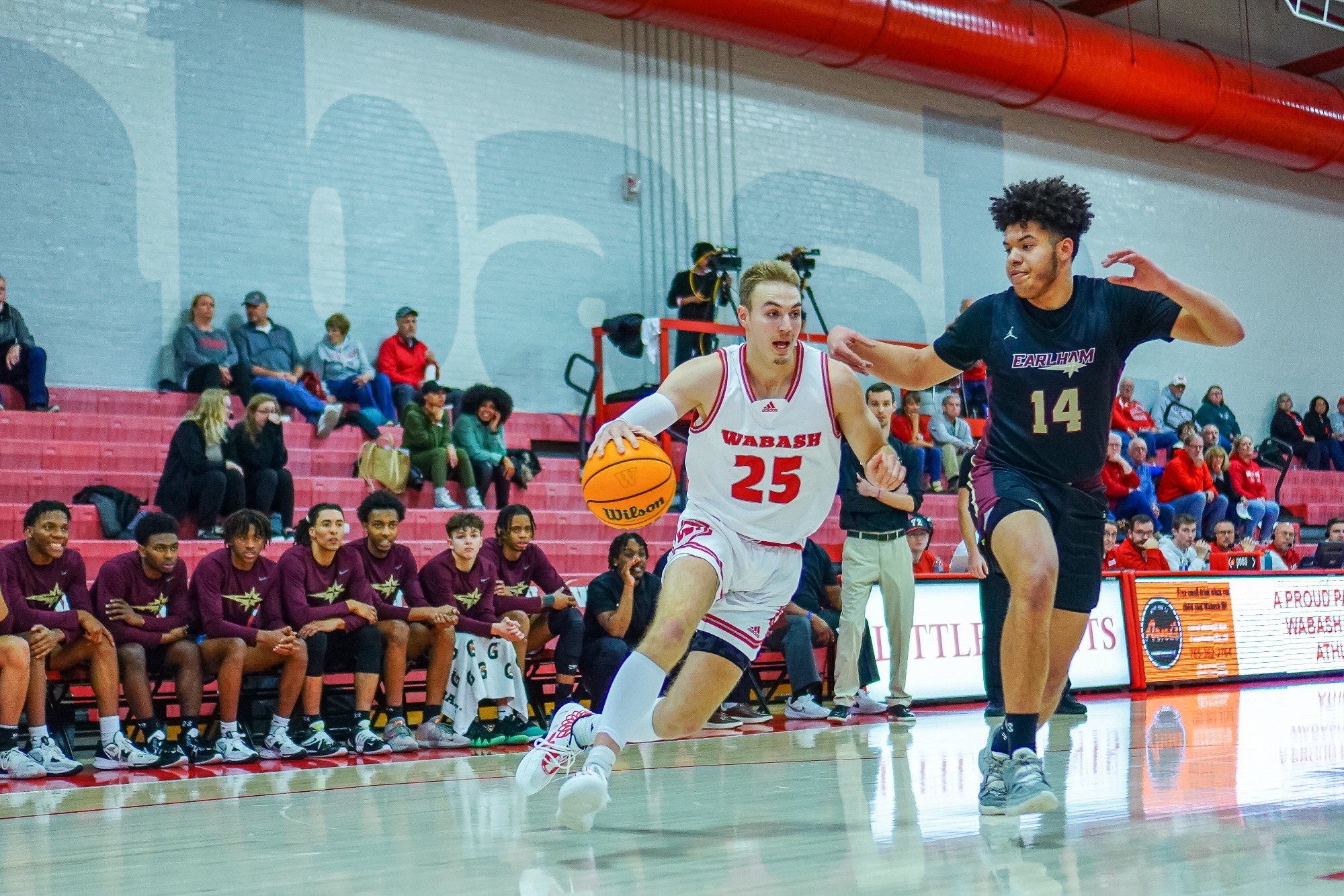 Turnovers Lead To Home Hoops Loss To Earlham Wabash College Athletics
