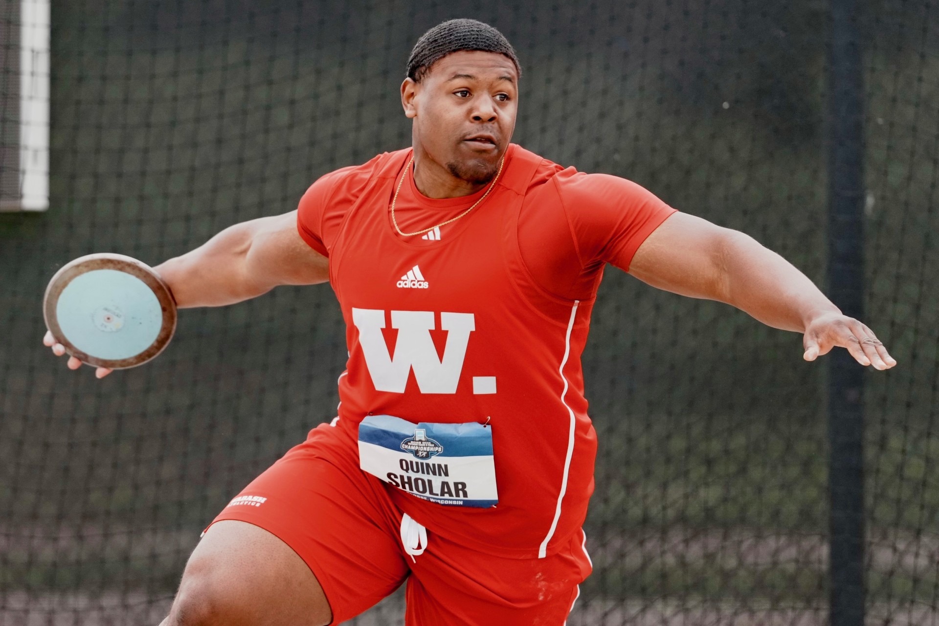 Quinn Sholar competes in the discus at the 2026 NCAA Division III Outdoor Track and Field Championships.