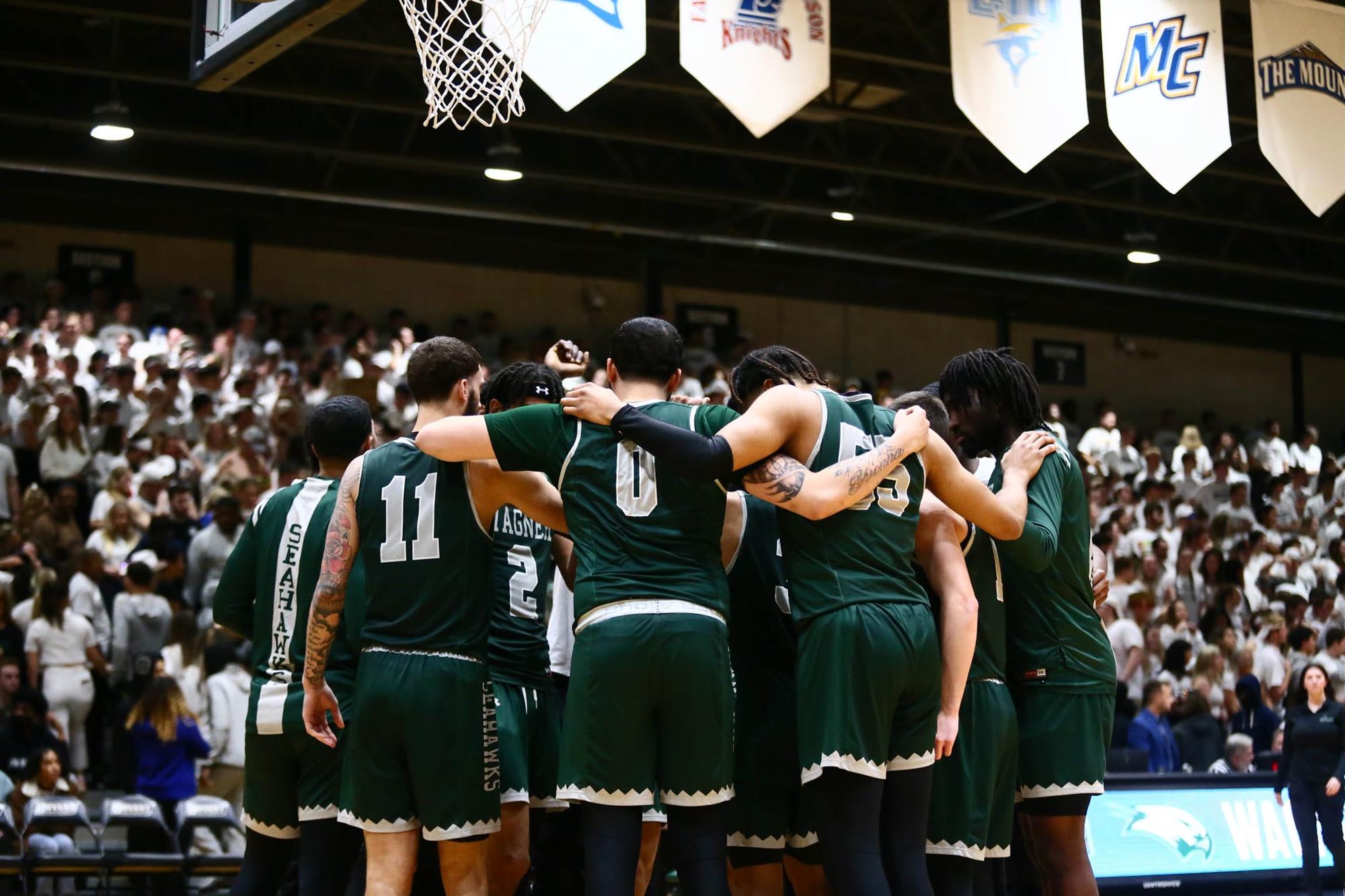 Men's Basketball Falls To Bryant In NEC Title Game Wagner College Athletics