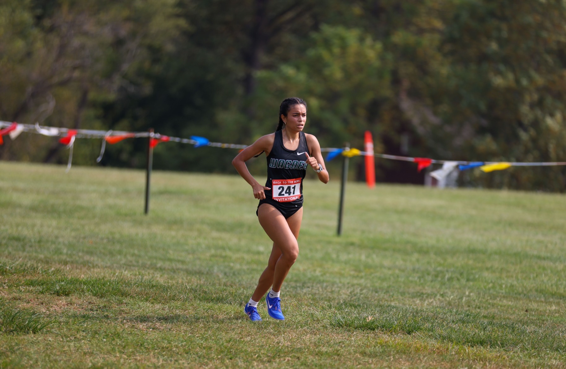 Jaslene Merizalde at the 2025 Back to the Bowl meet