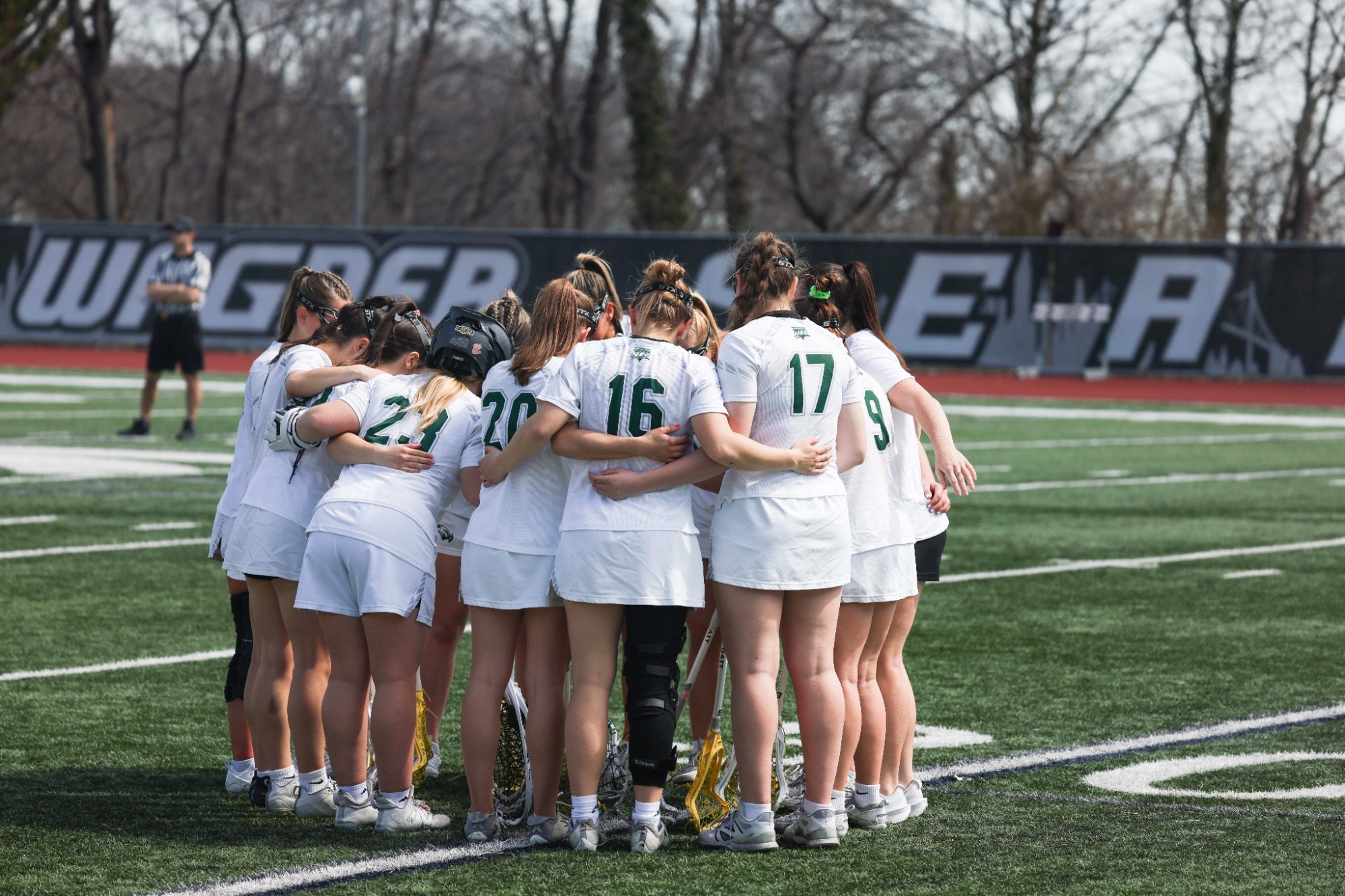 Women's LAX Huddle 2025