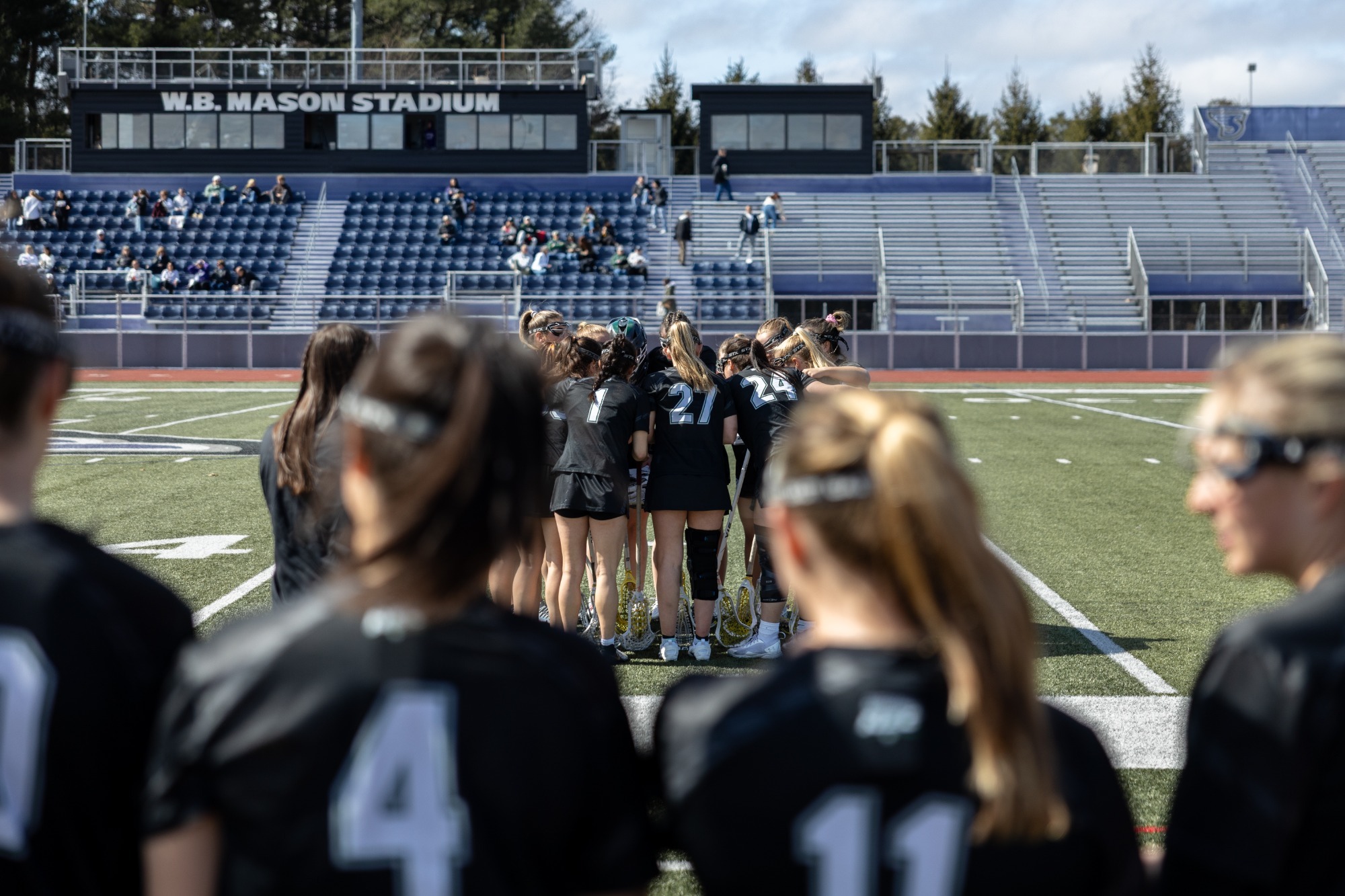 Women's Lacrosse Huddle 2025