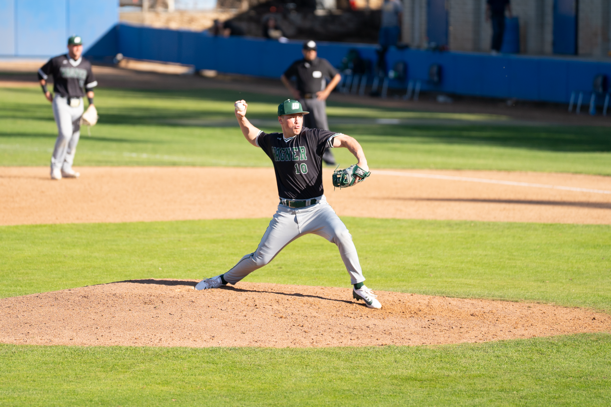 Nicholas Mazzotta pitching against UC Riverside 2/22/26