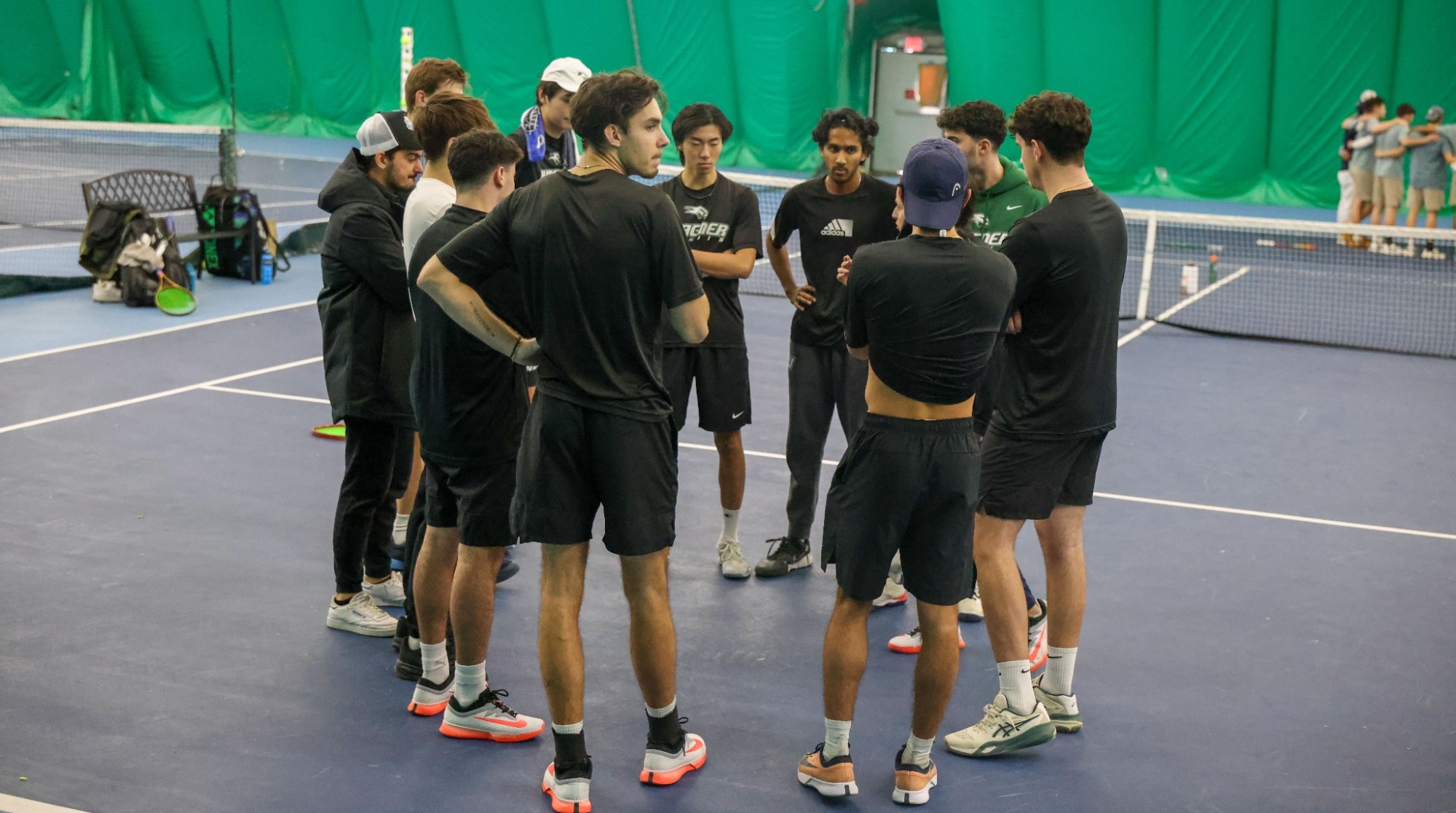 MTEN in a huddle vs MSM