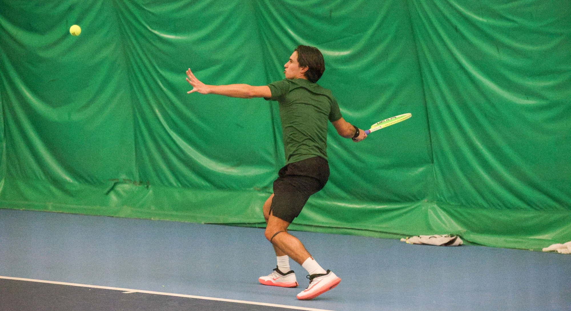 Lukas Escher with his eyes on the ball