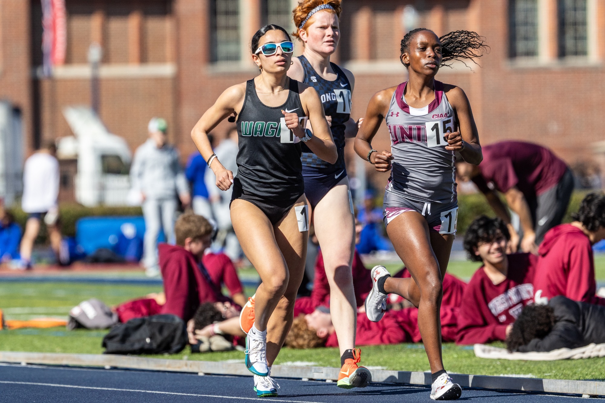 Jaslene Merizalde runs at the 2026 Fred Hardy Invitational 3/20/26