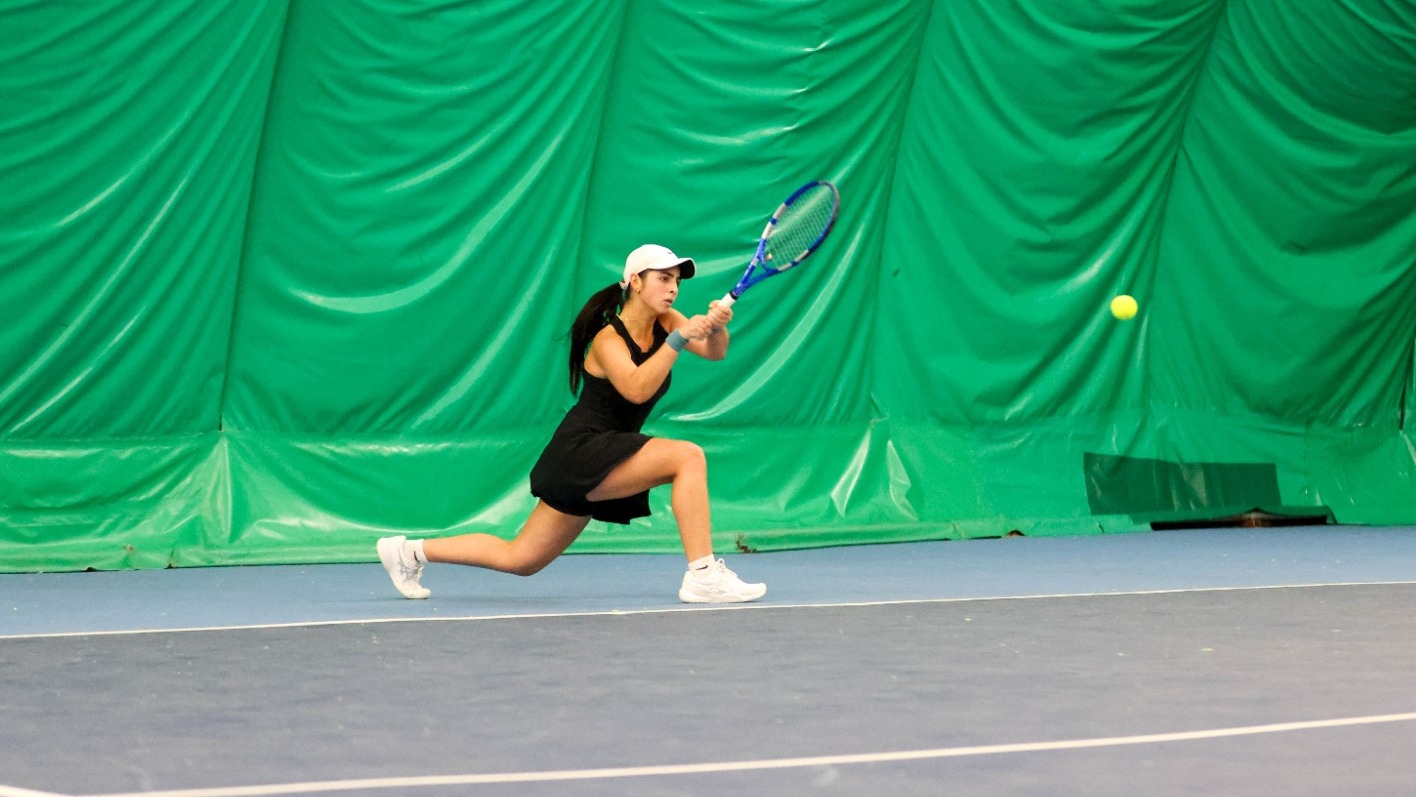 Victoria Madail in the lunge