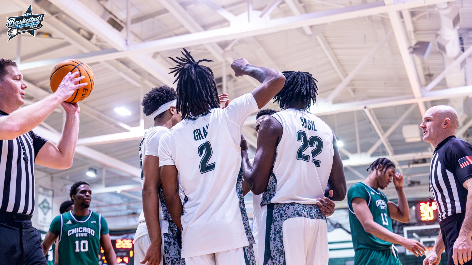 Men's Basketball Huddle NECT QF
