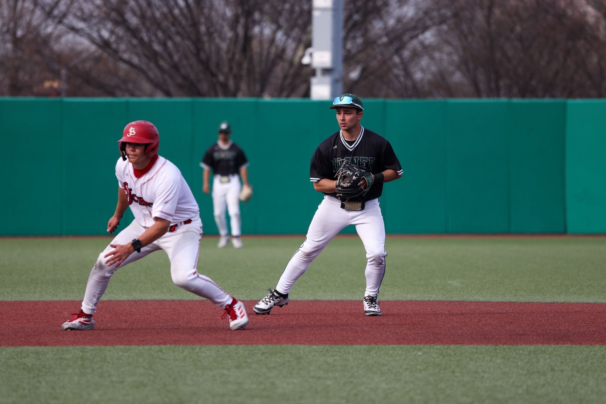 SS Derek Patrissi holds a St. John's batter on second 3/31/26