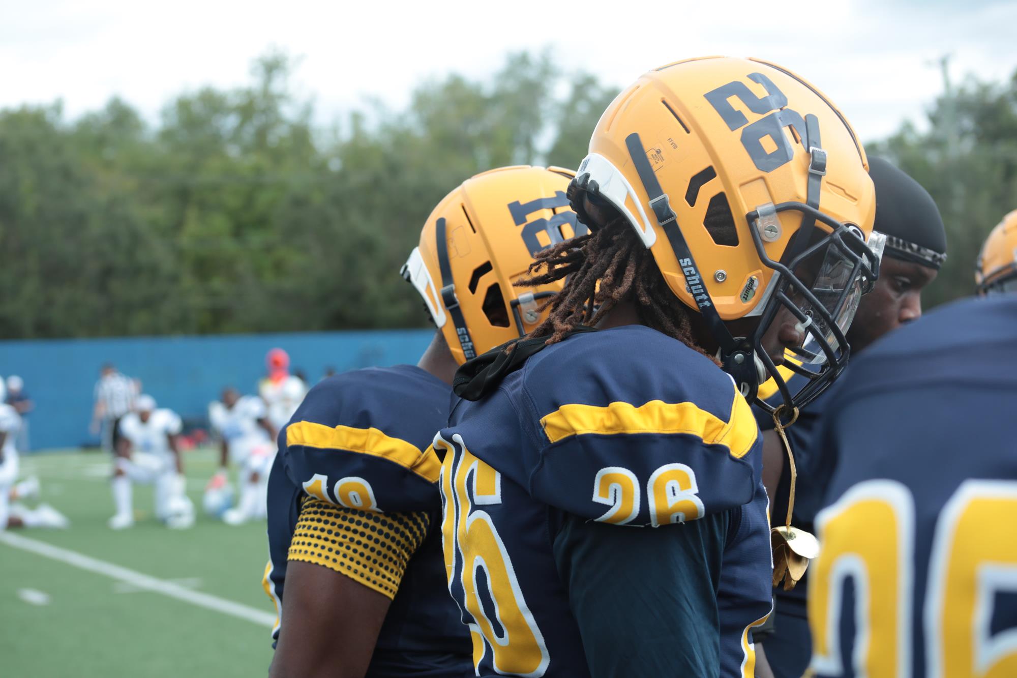 Warner Football Royals Drop Last Game of the Season to the Warriors