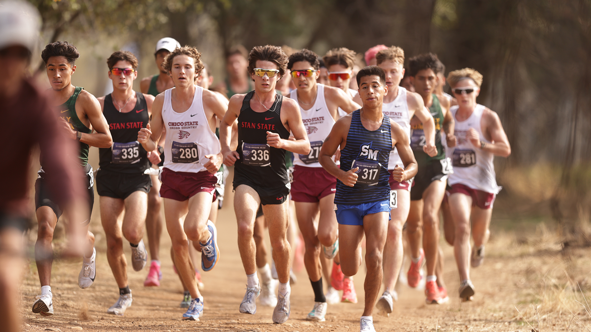 Oliveira Twins running at a meet last season