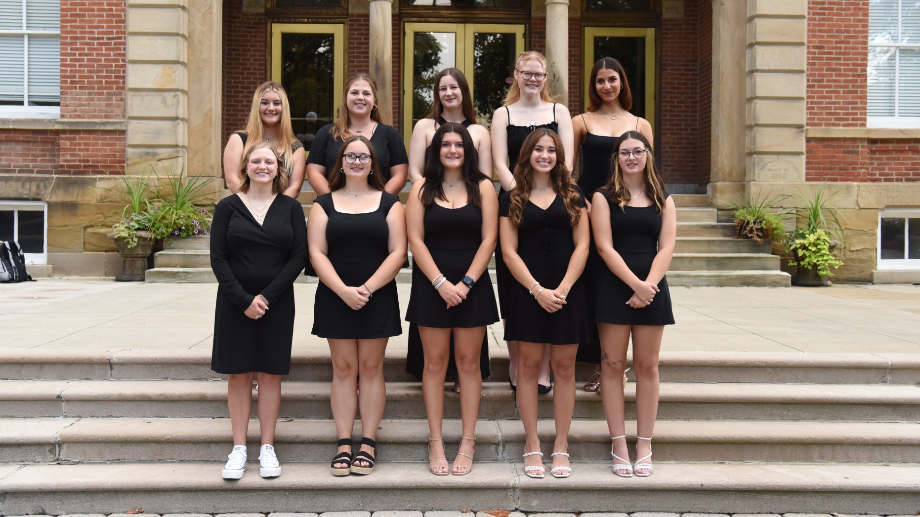 Women's Swimming & Diving Team 2024-25