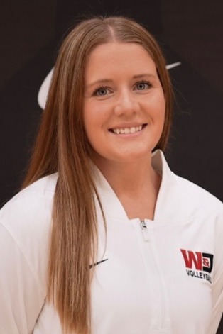 Coach Lindsey Llewellyn 2025 Updated Headshot
