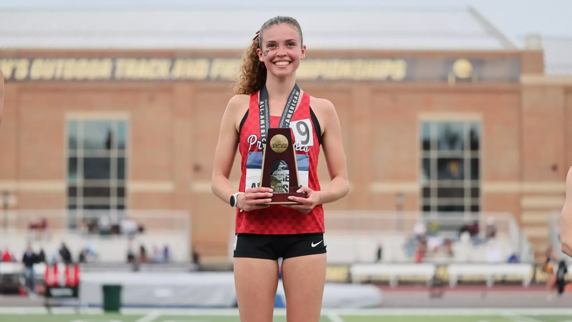 Claire Anderson 5,000 Podium Photo