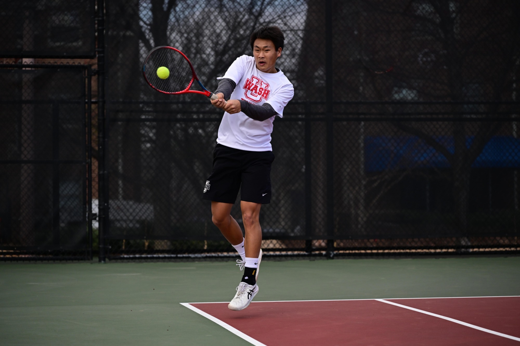 No. 2 Men's Tennis Defeats Kenyon, Falls to Keiser Washington