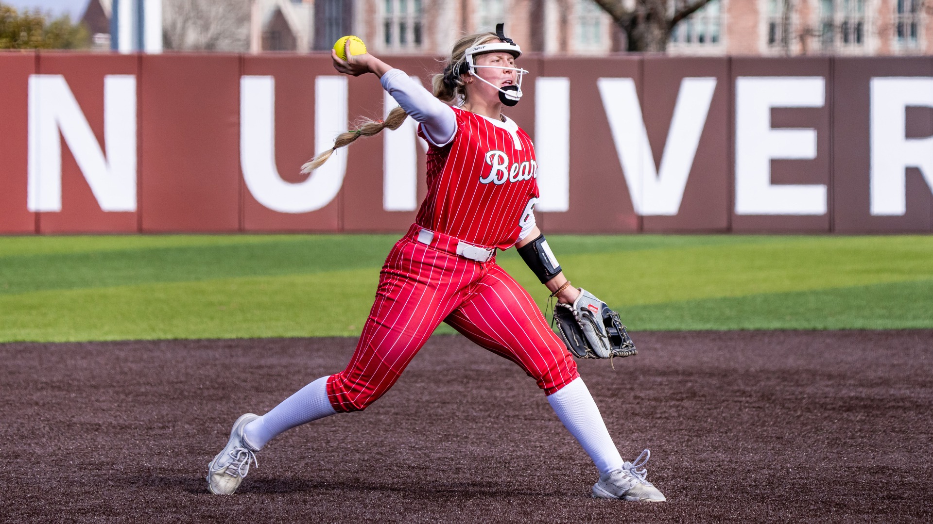 Kennedy Grippo throwing 2026